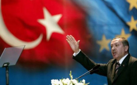 [Quốc tế nổi bật] Sẵn sàng đối đầu