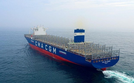 Hàn Quốc chế tạo tàu chở container siêu lớn chạy bằng nhiên liệu LNG đầu tiên trên thế giới