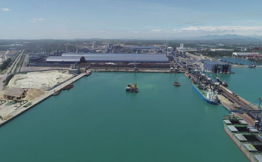 Hơn 8 triệu tấn hàng hóa đã thông qua cảng chuyên dùng Hòa Phát Dung Quất