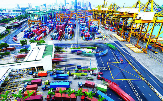 Việt Nam xuất siêu gần 12 tỷ USD trong 8 tháng đầu năm