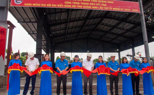 Than Thống Nhất: Gắn biển Công trình thanh niên cấp tỉnh Cải tạo nâng cấp kho than +110 khu Lộ Trí