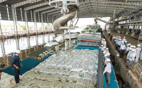 Đạm Cà Mau đạt mốc 7 triệu tấn ure