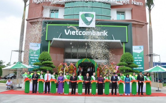 Research on factors affecting customer satisfaction with personal loan service for consumption at Vietcombank Ho Chi Minh City