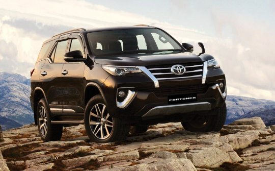 Toyota Fortuner liên tục nhận nhiều ưu đãi, lên tới cả trăm triệu đồng trong tháng Ngâu