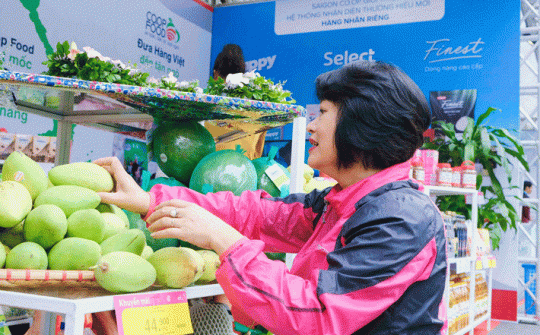 Bảo đảm nguồn cung các mặt hàng thiết yếu