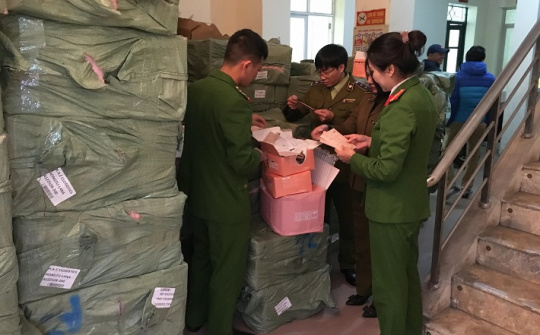 Hà Nội: Tạm giữ 5 tấn mỹ phẩm không có hoá đơn, chứng từ