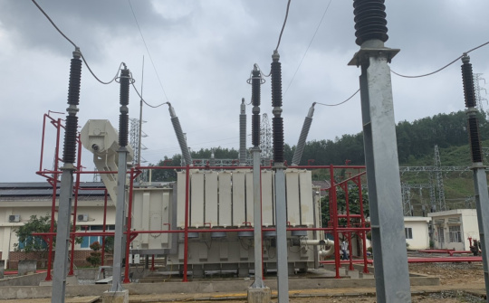 Hoàn thành lắp máy biến áp thứ 2 trạm biến áp 220kV Sông Tranh 2
