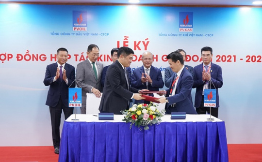 Mở đầu chuỗi liên kết các đơn vị Petrovietnam năm 2021: PV GAS và PVOIL ký kết hợp tác kinh doanh trong 5 năm