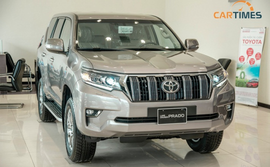 Toyota Land Cruiser Prado 2020 khan hàng trước Tết, giá bán tăng mạnh