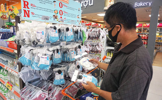Các hệ thống siêu thị cam kết đảm bảo mọi nhu cầu khẩu trang của người dân