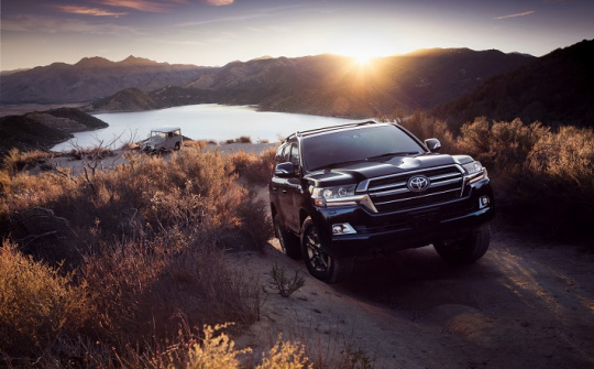 Toyota Land Cruiser 2021 sẽ có 3 phiên bản động cơ, tạm dừng bán tại Mỹ
