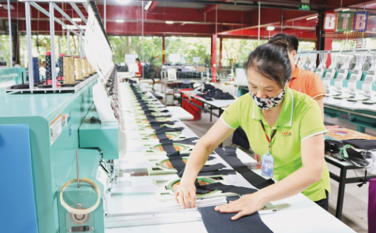 Bảo đảm chính sách cho người lao động khi chuyển đơn vị sự nghiệp công lập thành CTCP