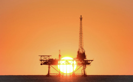 Giới đầu tư đặt cược giá dầu thô có thể đạt 200 USD/thùng