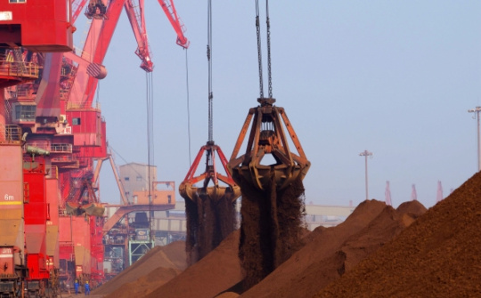 Giá quặng sắt bật tăng mạnh, kỳ vọng Trung Quốc sẽ tăng sản xuất thép trở lại