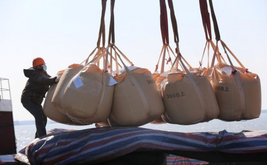 Trung Quốc kiểm soát xuất khẩu 29 loại phân bón kể từ ngày 15/10