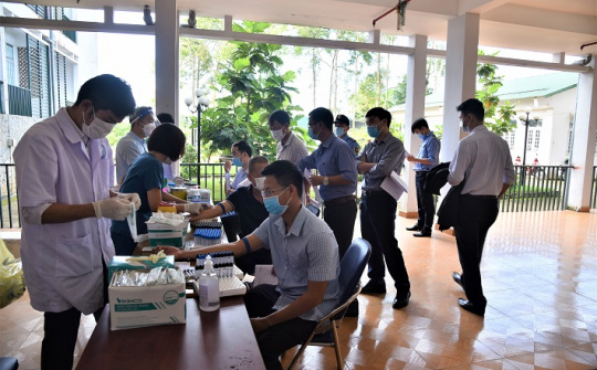 Công ty Nhôm Đắk Nông - TKV tổ chức khám sức khỏe định kỳ cho người lao động