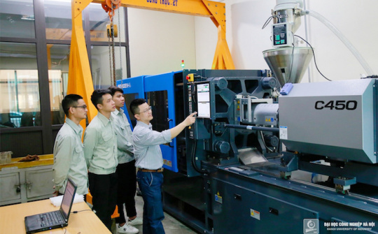 Chuyển đổi số trong hệ thống giáo dục ngành Công Thương