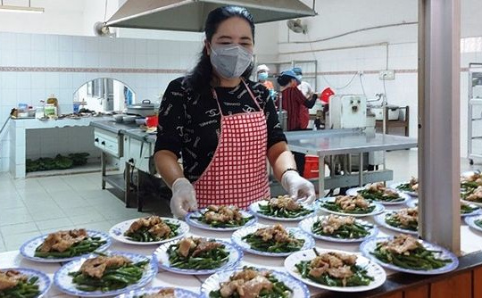 Hỗ trợ bữa ăn cho lao động thực hiện “1 cung đường 2 điểm đến”