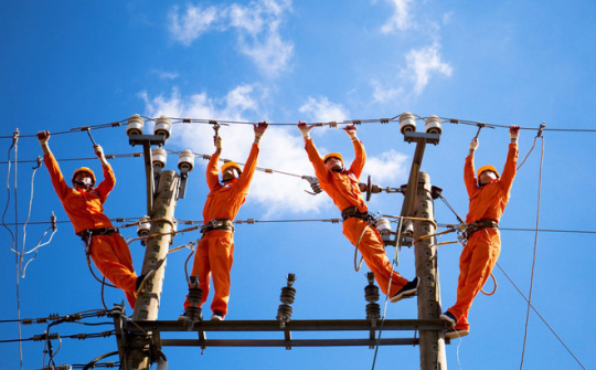 Tiêu thụ điện giảm mạnh so với cùng kỳ 2020