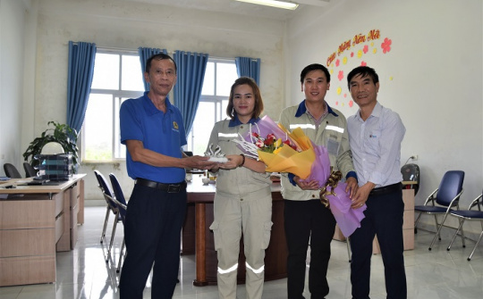 Công đoàn TKV: Khen thưởng các “gia đình thợ mỏ tiêu biểu năm 2021”