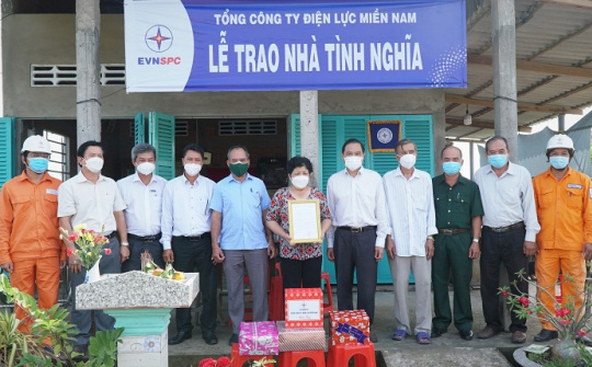 EVNSPC: Đồng hành cùng người dân vượt khó sau dịch Covid –19