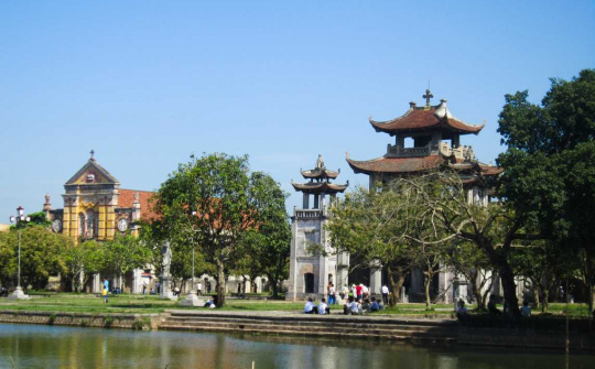 Du lịch tâm linh thúc đẩy kinh tế địa phương phát triển