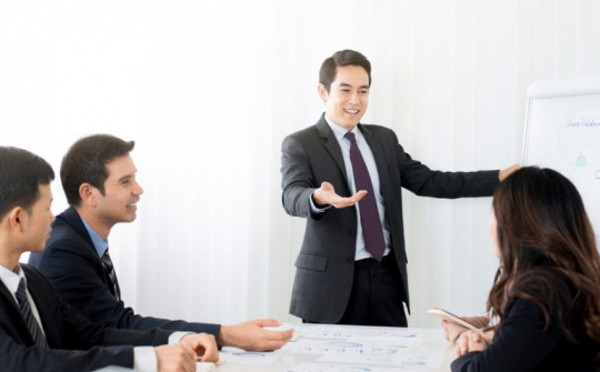 Tác động của phong cách lãnh đạo chuyển đổi đến sự đổi mới tổ chức trong các trường đại học tại TP. Hồ Chí Minh