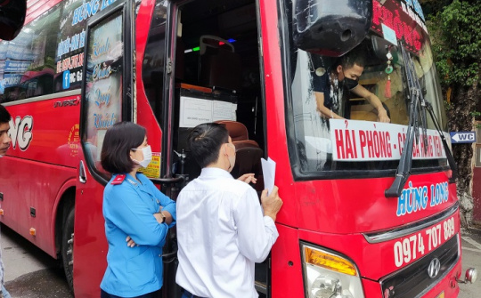Điện Biên tăng cường kiểm tra công tác phòng, chống dịch trong hoạt động kinh doanh vận tải