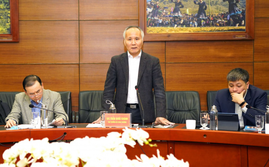 Lào Cai đề xuất triển khai mô hình "cửa khẩu an toàn" - "cửa khẩu xanh" nhằm giải quyết lưu thông hàng hóa