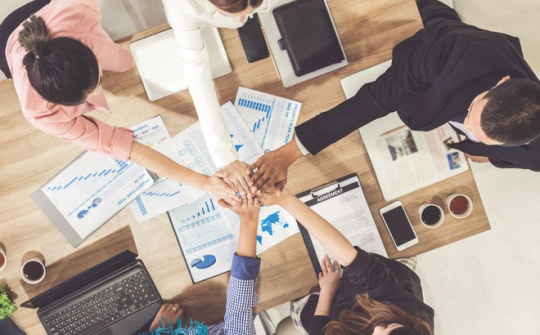 Phát triển văn hóa trong quản trị doanh nghiệp Việt Nam - Bài học từ Vingroup và Viettel