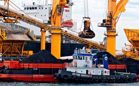 Indonesia giới hạn giá bán than để hỗ trợ ngành phân bón, xi măng