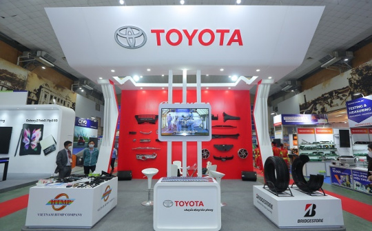 Toyota Việt Nam tham gia triển lãm Công nghiệp VIMEXPO lần thứ 2