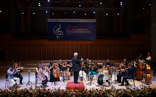 Toyota Việt Nam trao tặng 200 suất học bổng hỗ trợ sinh viên