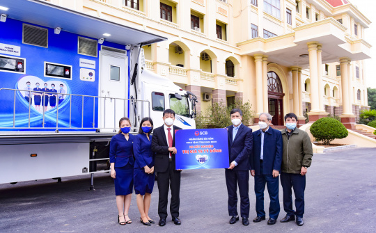 SCB trao tặng 3 xe xét nghiệm covid-19 lưu động cho TP. Hà Nội, tỉnh Nam Định và tỉnh Thừa Thiên - Huế
