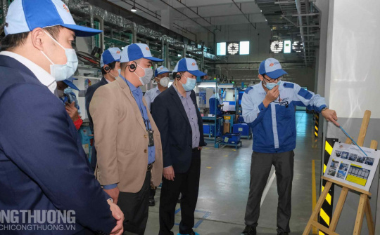 Hỗ trợ doanh nghiệp Việt tham gia chuỗi cung ứng