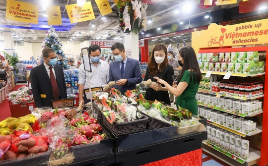 Tuần lễ hàng Việt Nam 2021 đồng loạt khai mạc tại hai hệ thống siêu thị lớn của Singapore