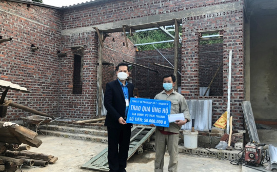 Công đoàn Công ty CP DAP số 2 - Vinachem hỗ trợ người lao động xóa nhà tạm