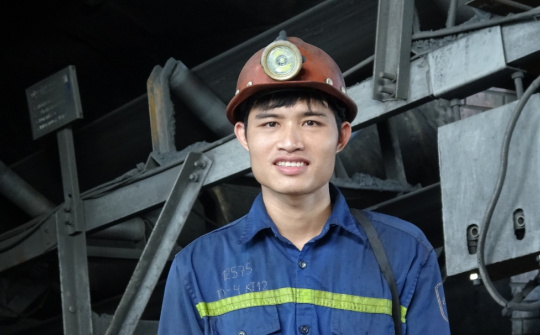 Thợ lò "9X" của Than Thống Nhất - Tấm gương "Người thợ mỏ - Người chiến sỹ"