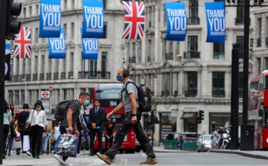 Anh: Suy thoái kinh tế tồi tệ nhất trong vòng 300 năm