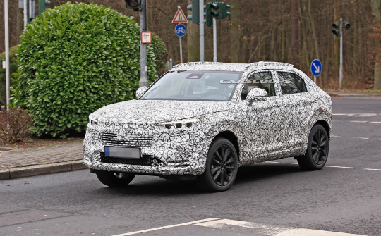 Honda HR-V 2022: Rò rỉ thiết kế thương mại dáng coupe thể thao