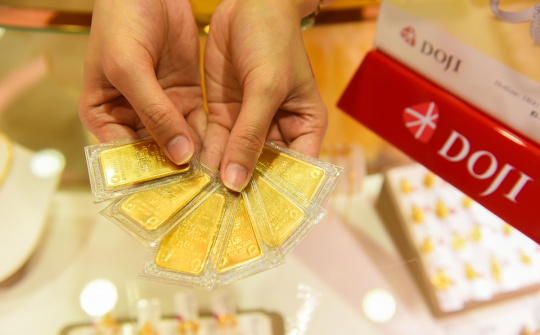 Sát ngày vía Thần tài, chênh lệch mua bán vàng trong nước lên đến 900.000 đồng/lượng