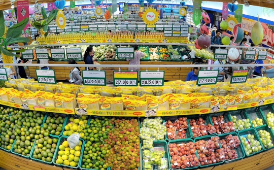 Ngày Xuân nghĩ về dòng chảy hàng hóa