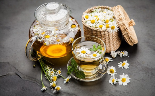 Khảo sát ảnh hưởng của nhiệt độ, thời gian trích ly mần ri, hoa cúc và chế độ thanh trùng đến chất lượng, giá trị cảm quan của trà mần ri - hoa cúc đóng chai
