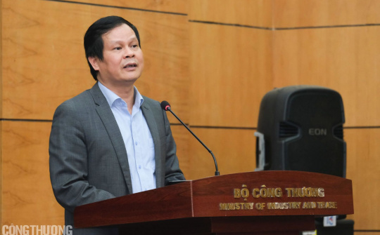 Khuyến khích phát triển điện mặt trời trên cơ sở hài hòa lợi ích các bên