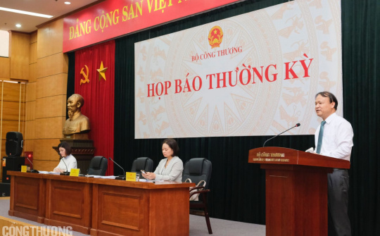 Thương mại Việt Nam duy trì đà tích cực 2 tháng đầu năm 2021