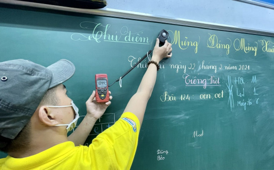 Điện Quang thắp sáng trường học tại Huế thông qua dự án NAMA