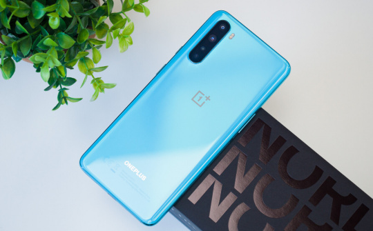 OnePlus Nord 2 - Sản phẩm đầu tiên của OnePlus không dùng chip Qualcomm