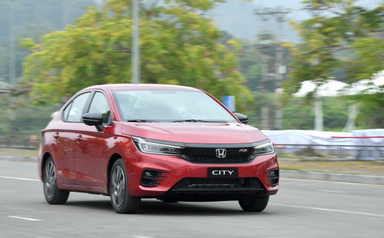 Honda City đạt giải "Mẫu xe hạng B được yêu thích nhất năm 2021"