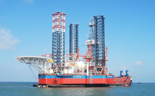 Giá dầu thô tăng nhẹ, thị trường kỳ vọng nhu cầu sử dụng tăng lên trong mùa hè tới đây