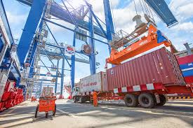 Phát triển hệ thống logistics vùng kinh tế trọng điểm miền Trung - Thực trạng và giải pháp